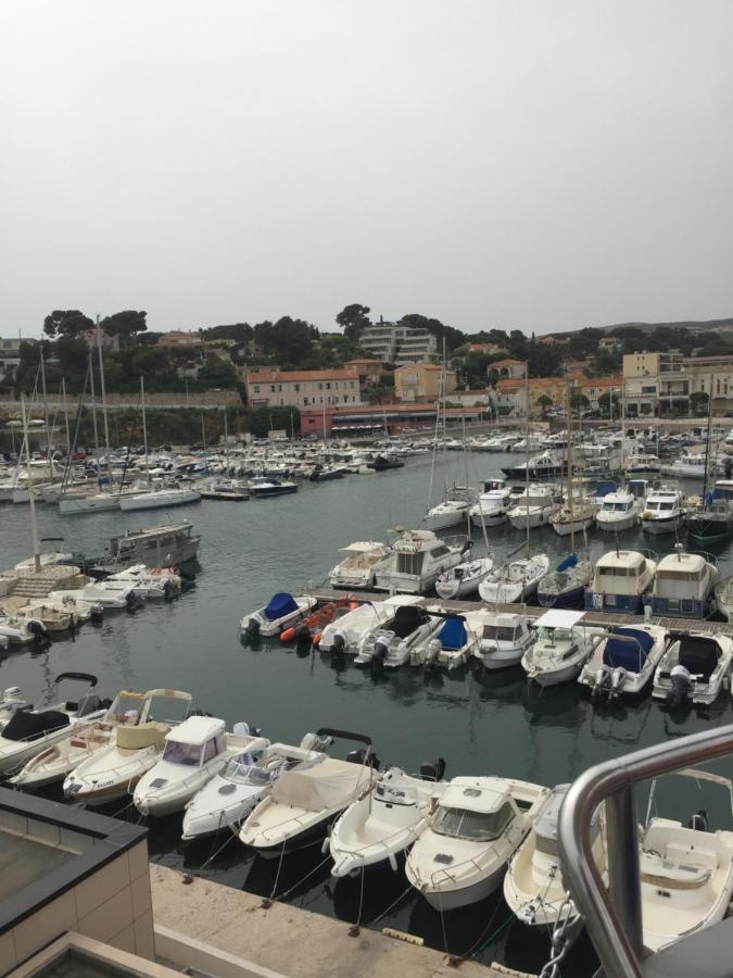 200m de la plage ,3mn du port à 50m du centre ville Carry-le-Rouet Exterior foto